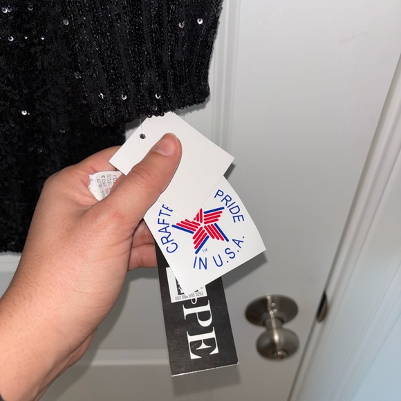 Xscape Black Sequin Long-Sleeve Cocktail Dress - Picture 4 of 11